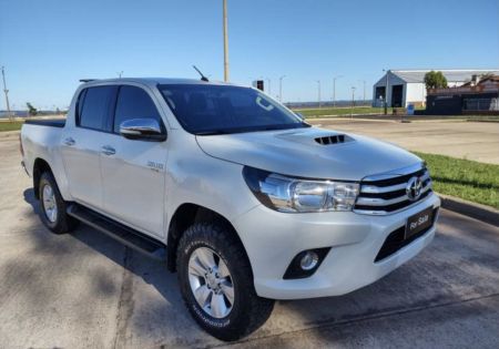 Toyota Hilux SRV