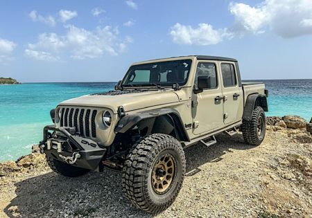 JEEP GLADIATOR ARUBA